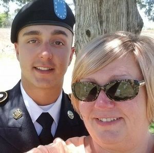 Meet your Posher, Lori